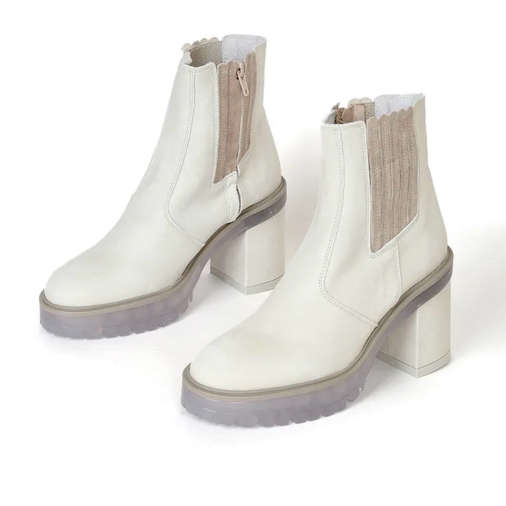 Free People James Ice Chelsea Boots Sz 37 6 1/2